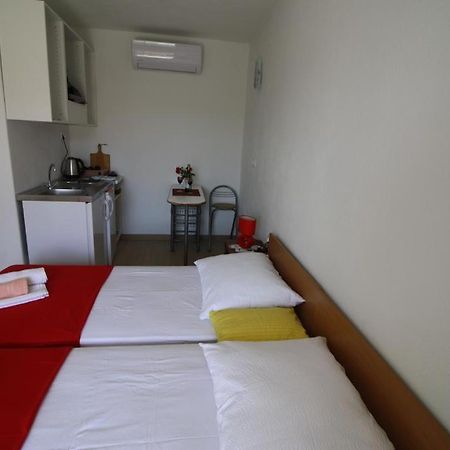 Apartment Gita Sumartin Eksteriør billede